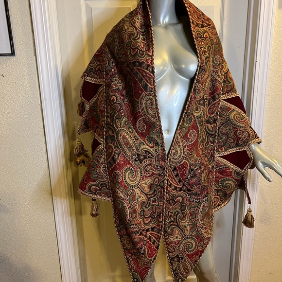 Nice Mantle Runner, looks Good as a Shawl! Get it now! Ships out every morning! - Picture 1 of 7
